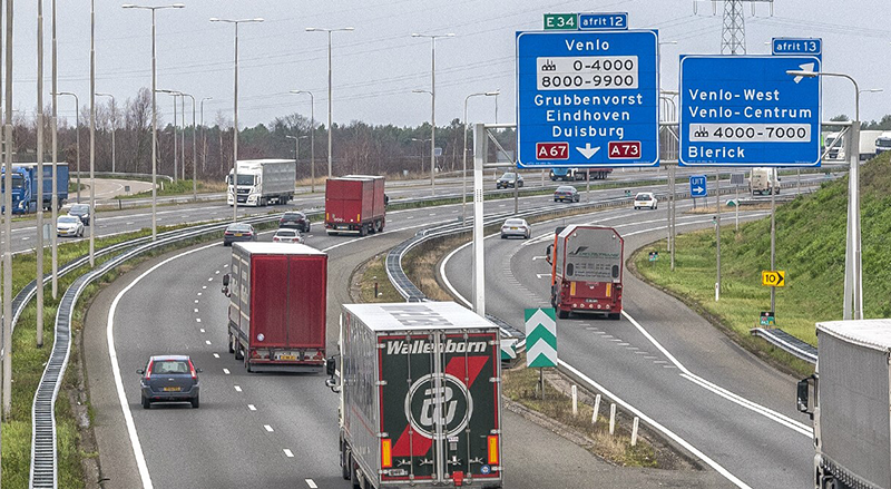 Afbeelding A67/A73 richting Venlo